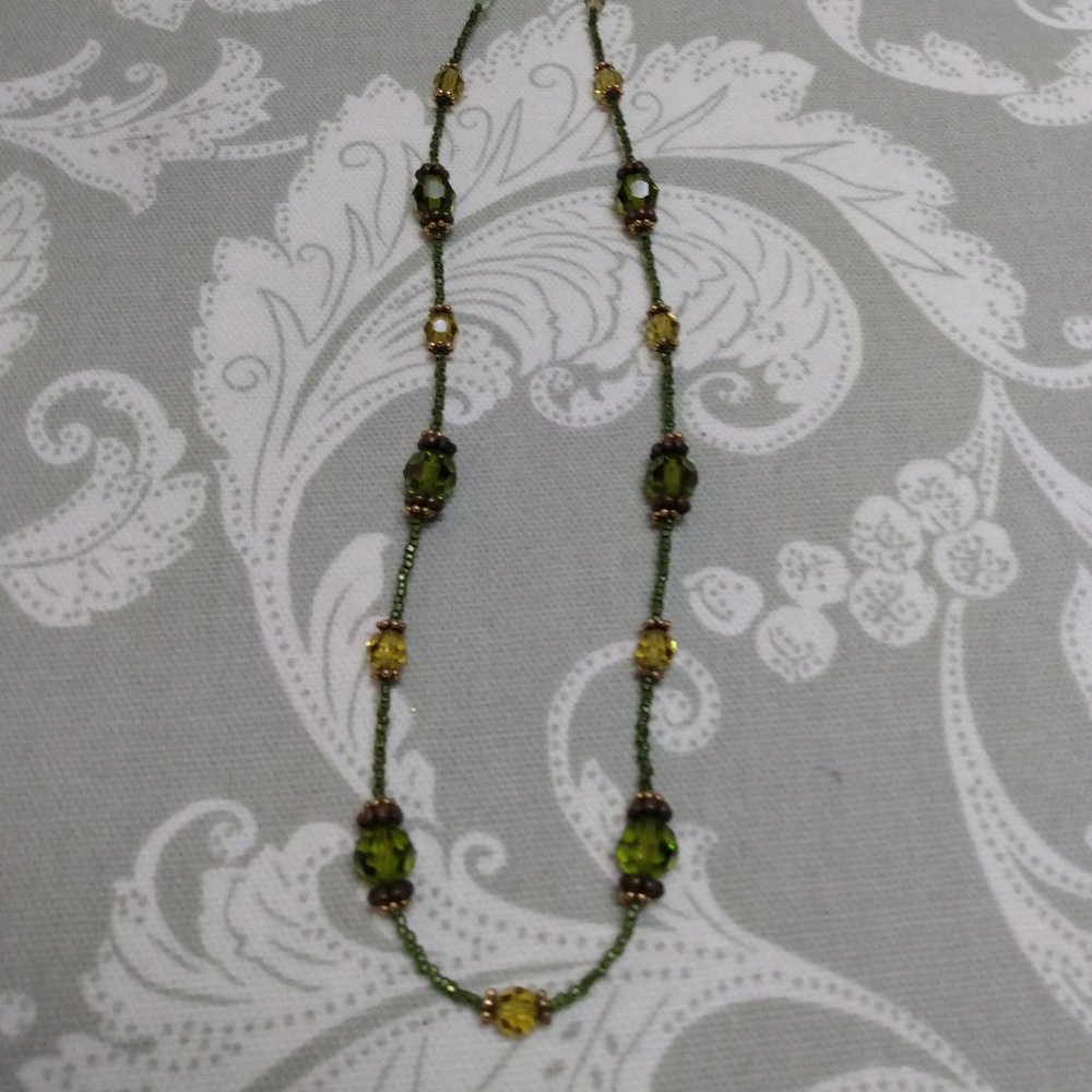 Green & Gold glass beaded necklace